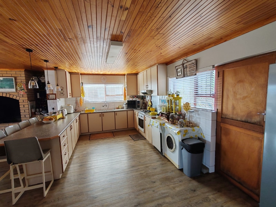 3 Bedroom Property for Sale in Perlemoenbaai Western Cape